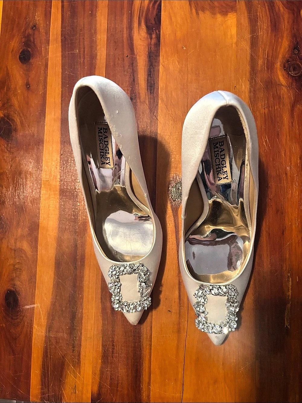 Badgley Mischka Cher Crystal Embellished Pump Gold US 8
